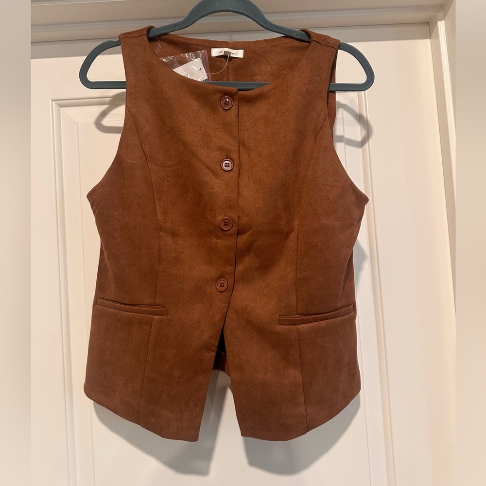 Brown Sleeveless Button-Up Women's Top